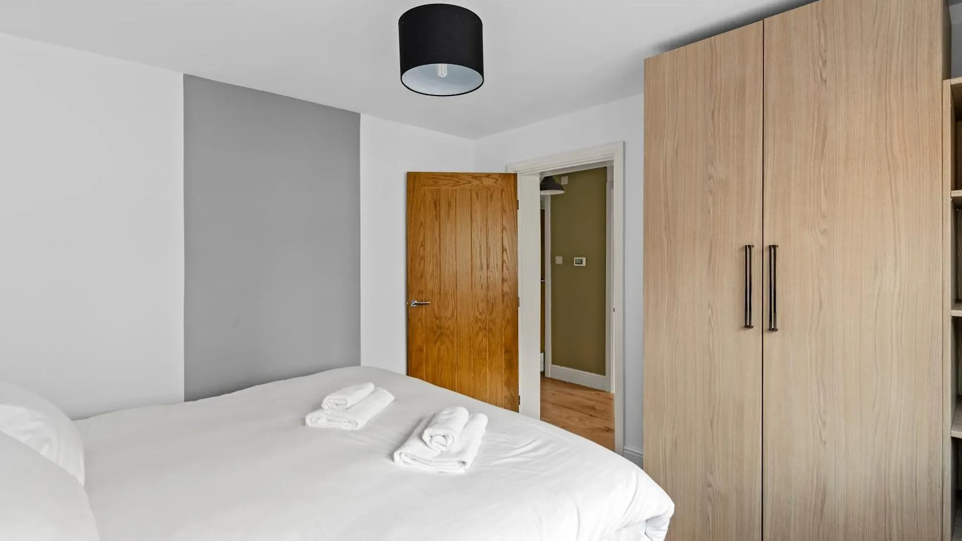 Apartman Stylish 2 Bed Bungalow In East Ham, Close To Excel London Egyesült Királyság